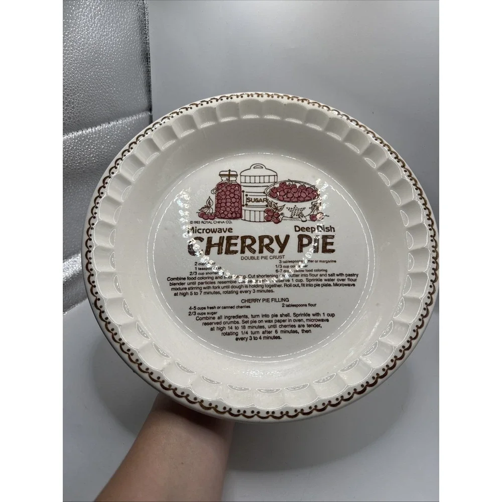 VINTAGE 1983 ROYAL CHINA CHERRY PIE COUNTRY HARVEST RECIPE CERAMIC DISH